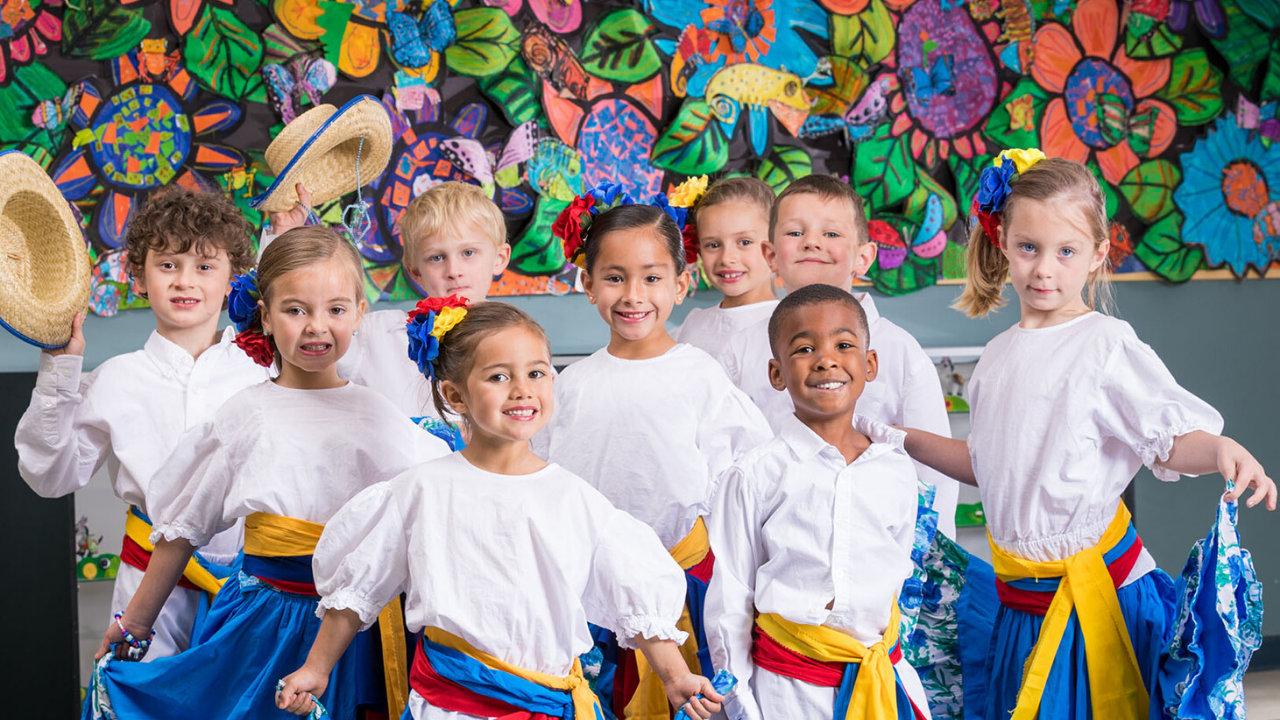 students dressed in Colombian clothing